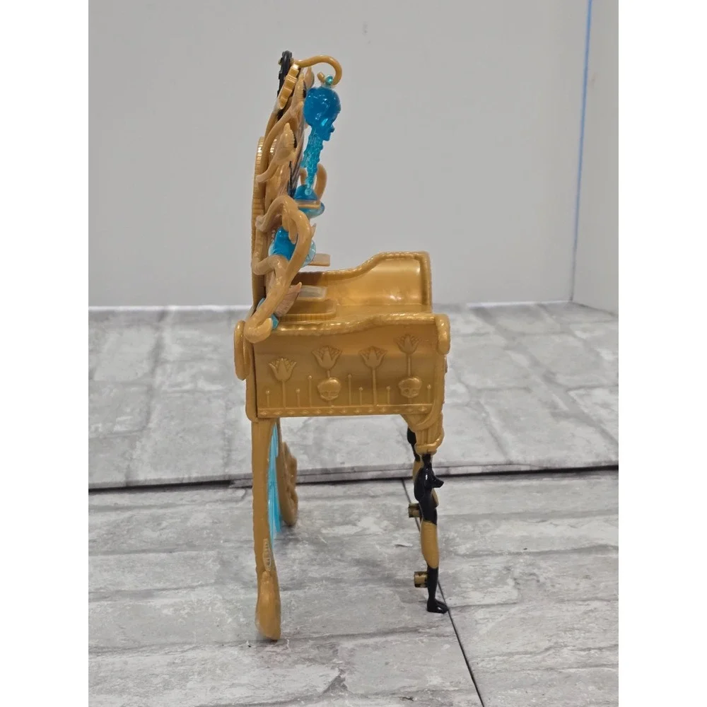 Mattel Monster High Cleo de Nile Gold Anubis Vanity Table w Mirror‎ EUC